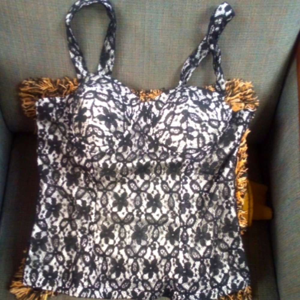 Charlotte Russe Black over white eyelash Lace floral Bustier Sz L Zip Back